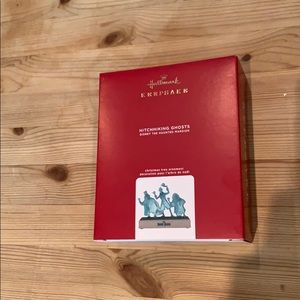 COPY - RARE Disney Hitchhiking Ghosts Ornament 2020